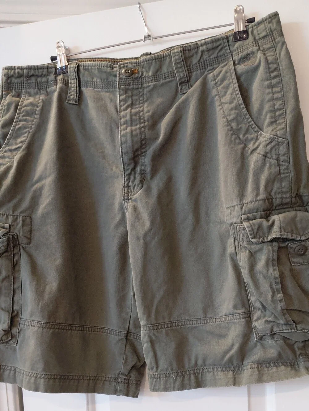 Timberland Olive Green Cargo Shorts – Utility Pocket Design